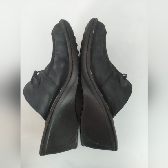 UGG Clog Tooth Toggle Shearlings - Picture 7 of 11